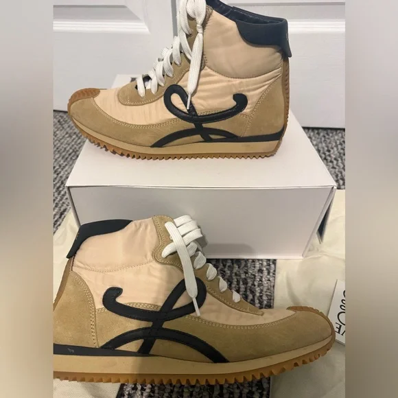 Loewe Beige, White & Black Retro Runner Sneakers High Top size 38 full set - Picture 8 of 10